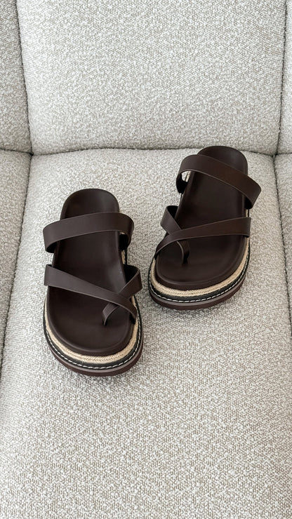 Amia Slide - Chocolate
