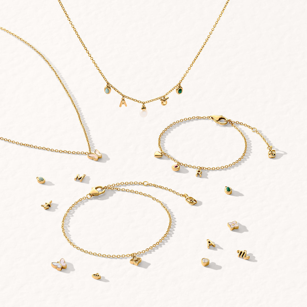 Fine Single Charm Bracelet (Gold)
