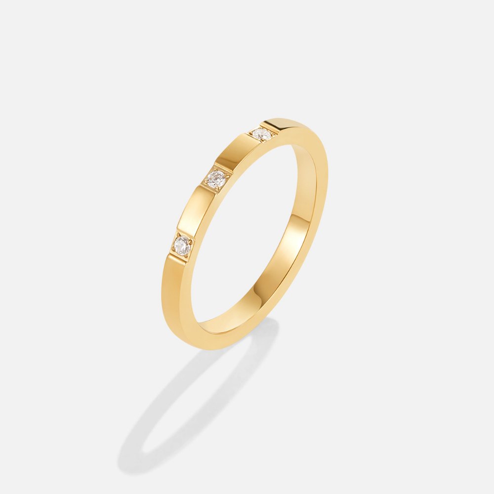 Lucia Crystal Ring